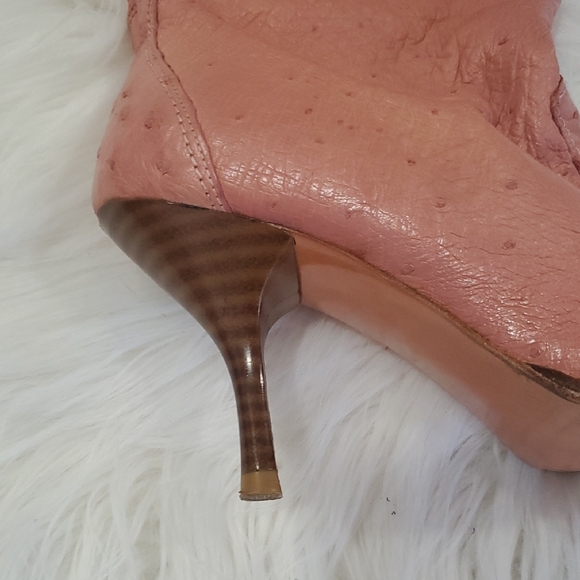 Frida Cuadra Ostrich Barbicore Pink Leather Pointed Western Heeled Boots - Picture 3 of 16
